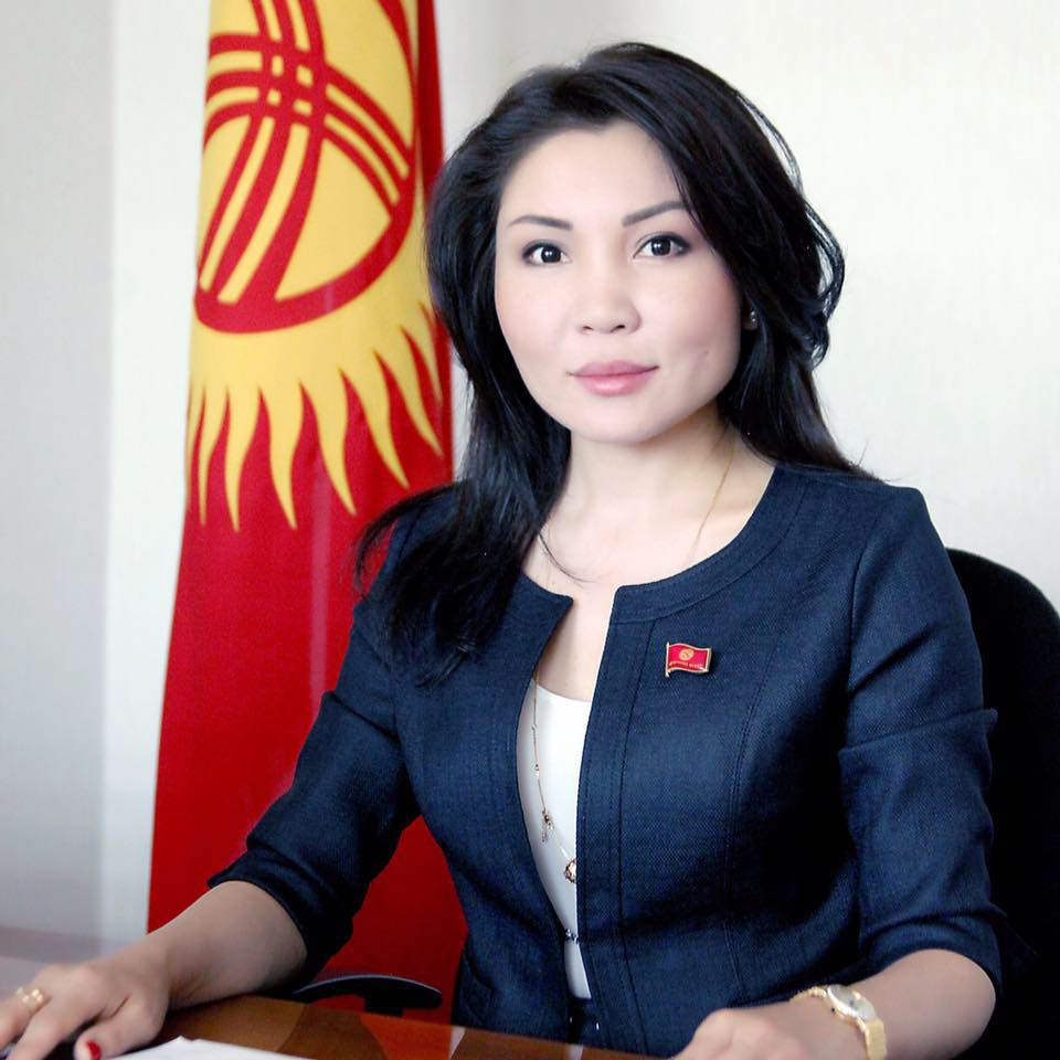 Многомиллионный бизнес на откатах! В Кыргызстане 2566 объектов госсобственности, но в бюджет поступают копейки...
