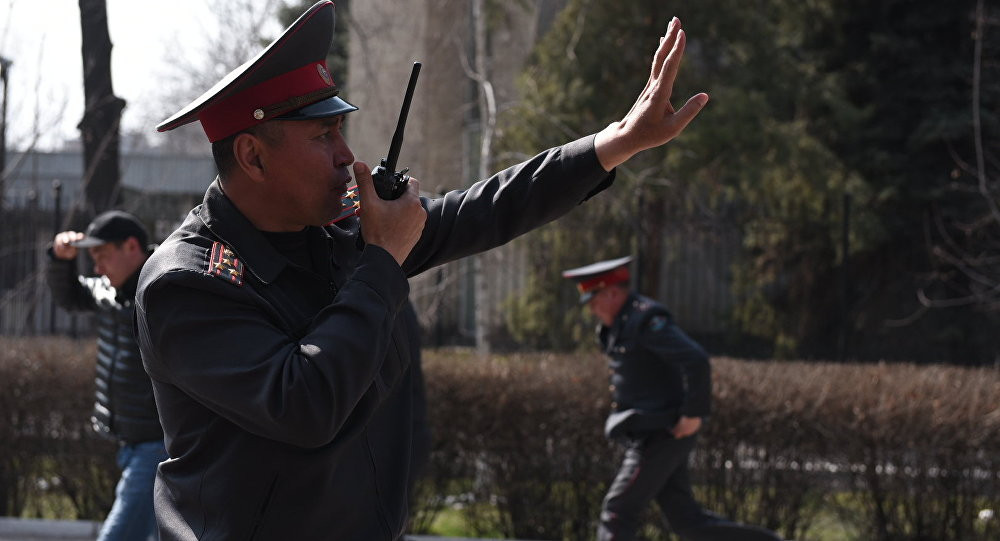 Эсибиз барда этегибизди жабалы. ИИМ митинг боюнча эскертүү берди