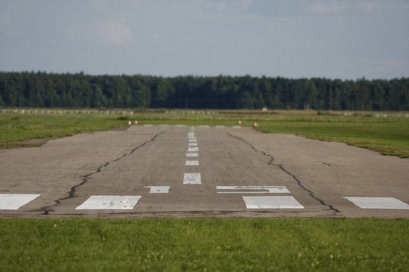 Россия потратит $36,6 млн на ремонт взлетно-посадочной полосы на авиабазе «Кант»