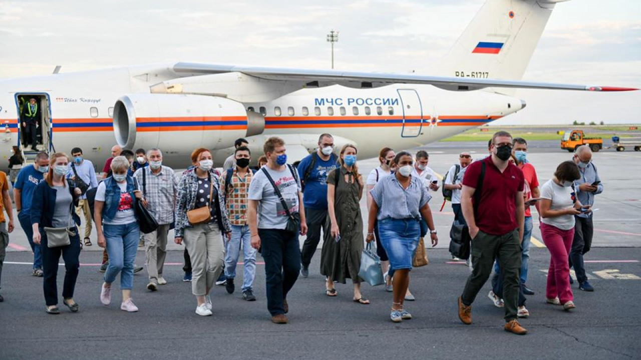 Куда направят прибывших в Казахстан российских вирусологов