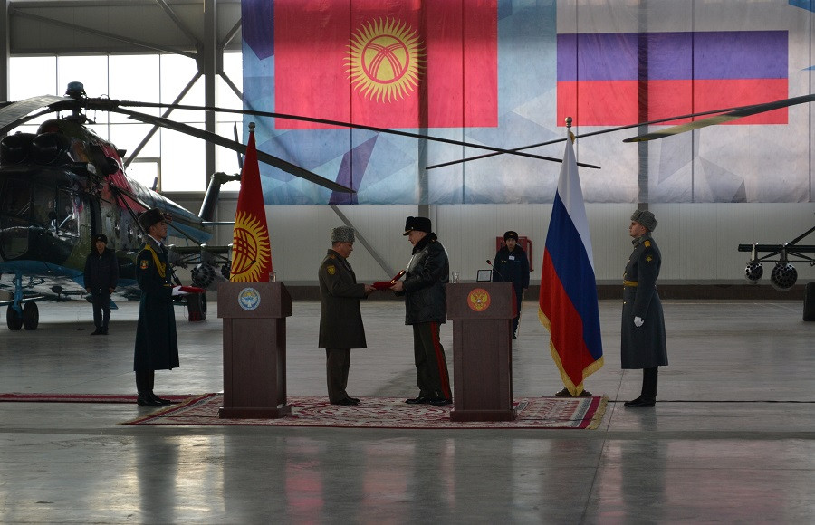 Казакбаев: Кыргызстан готов рассмотреть вопрос о расширении российской авиабазы "Кант"
