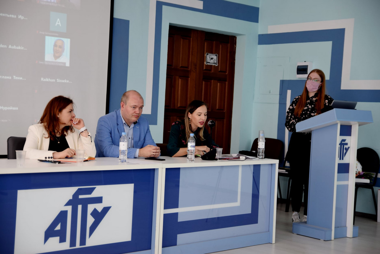 НКО стран Прикаспия обсудили культурно-гуманитарное сотрудничество в рамках круглого стола и медиатренинга