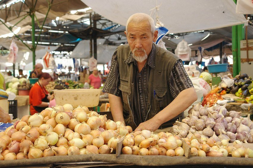 Прилавок сбился с курса: Киргизия пока не смогла обеспечить свой рынок продовольствием
