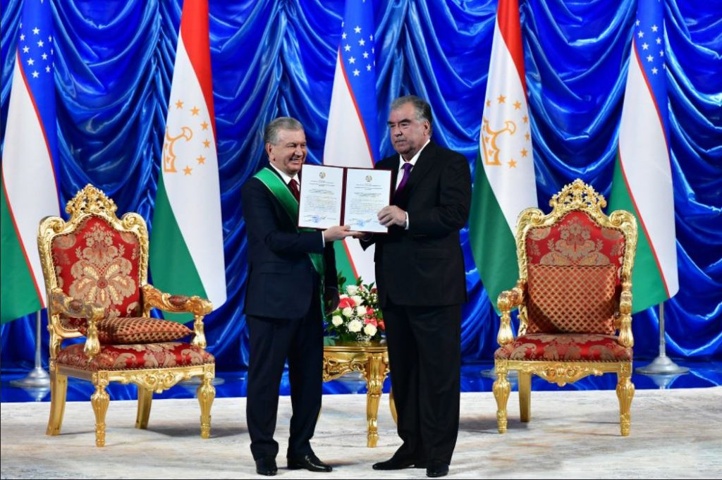 Визит узбекского лидера в Таджикистан: меньше слов и больше дел