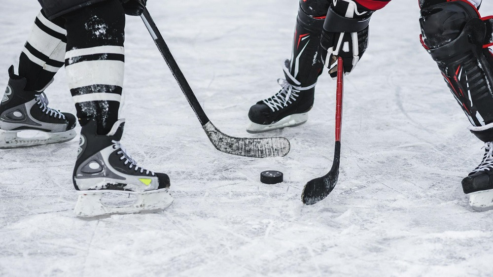 Бүгүн Бишкекте хоккей боюнча дүйнө чемпионаты башталат. Оюндун жүгүртмөсү