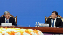 Төрага Жумабеков Атамбаевге: Матраимовдор - элге кызмат кылган үй-бүлө