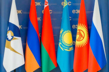 74% участников опроса Центра экономических исследований и реформ поддерживают вступление Узбекистана в ЕАЭС