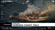Италияда казак туристтер эс алып жүргөн яхта чөгүп кетти. Видео