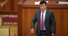 Депутат: чиновниктер БШК мүчөлөрүнө басым жасап чечим кабыл алдырууда