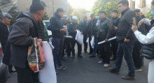 Бишкекте унаа токтотуучу жайдын кызматкерлери митингге чыкты