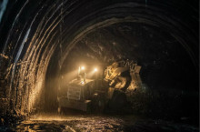 Буюрса, ачылды! Көк-Арттагы тоннелди эки жагынан казган куруучулар жолуккан видео