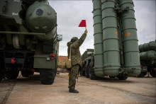 Украина Беларуска ракеталык сокку урушу мүмкүн. Лукашенко Путинден С-400 сурады